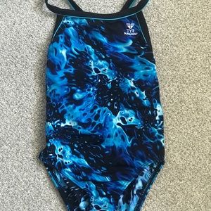 TYR girls bathing suit Size:26
